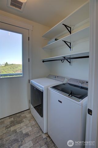 577 Sand Dune Avenue SW, Ocean Shores, WA 98569