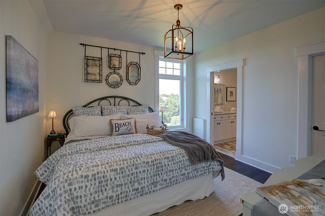 577 Sand Dune Avenue SW, Ocean Shores, WA 98569