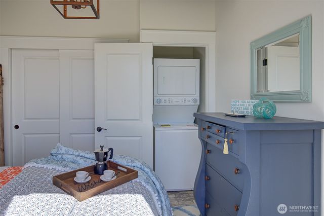 577 Sand Dune Avenue SW, Ocean Shores, WA 98569