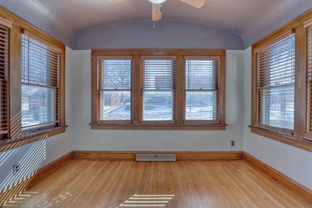 2141 S 87th STREET, West Allis, WI 53227