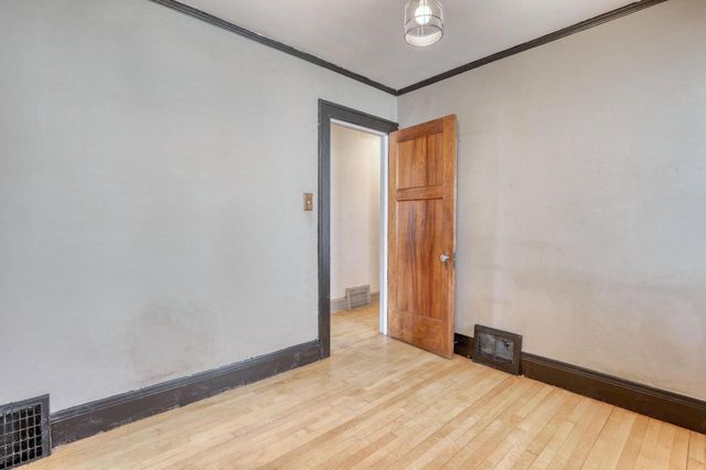 2141 S 87th STREET, West Allis, WI 53227