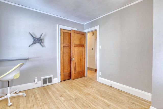 2141 S 87th STREET, West Allis, WI 53227