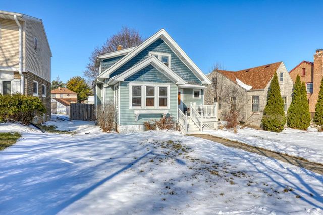 2141 S 87th STREET, West Allis, WI 53227