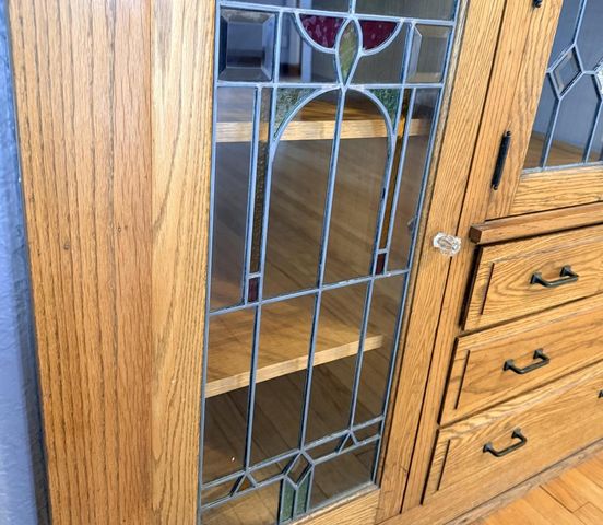 2141 S 87th STREET, West Allis, WI 53227