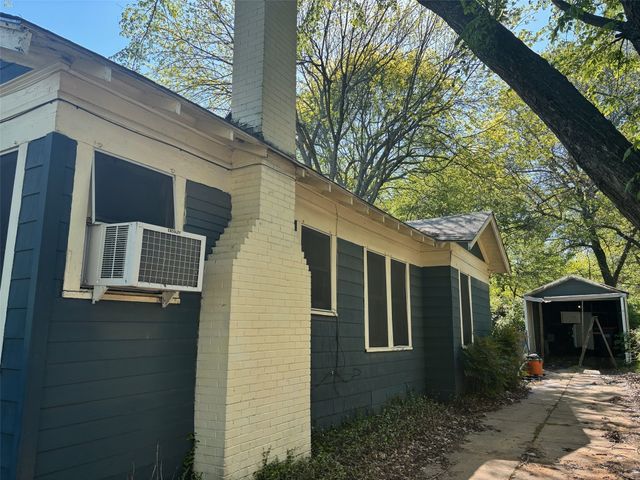 144 SE 21st Street, Paris, TX 75460