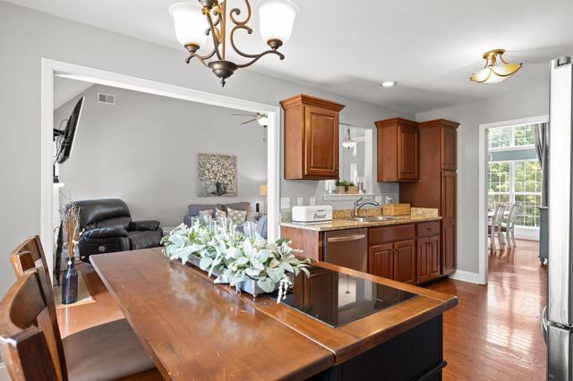 8308 Kayla Rose Circle, Ooltewah, TN 37363