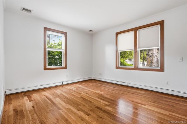 116 Carpenter Avenue, Mount Kisco, NY 10549