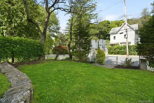116 Carpenter Avenue, Mount Kisco, NY 10549