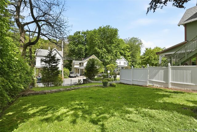 116 Carpenter Avenue, Mount Kisco, NY 10549