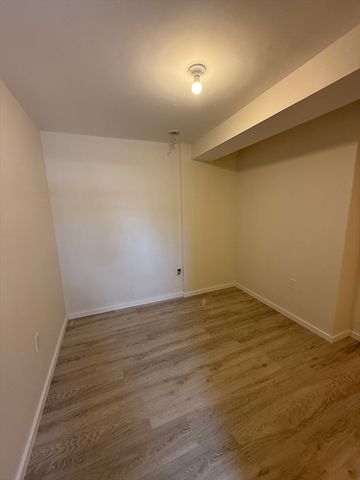 359 Lowell 2, Somerville, MA 02145