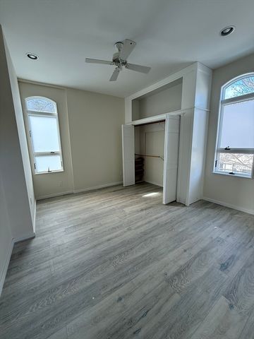 359 Lowell 2, Somerville, MA 02145