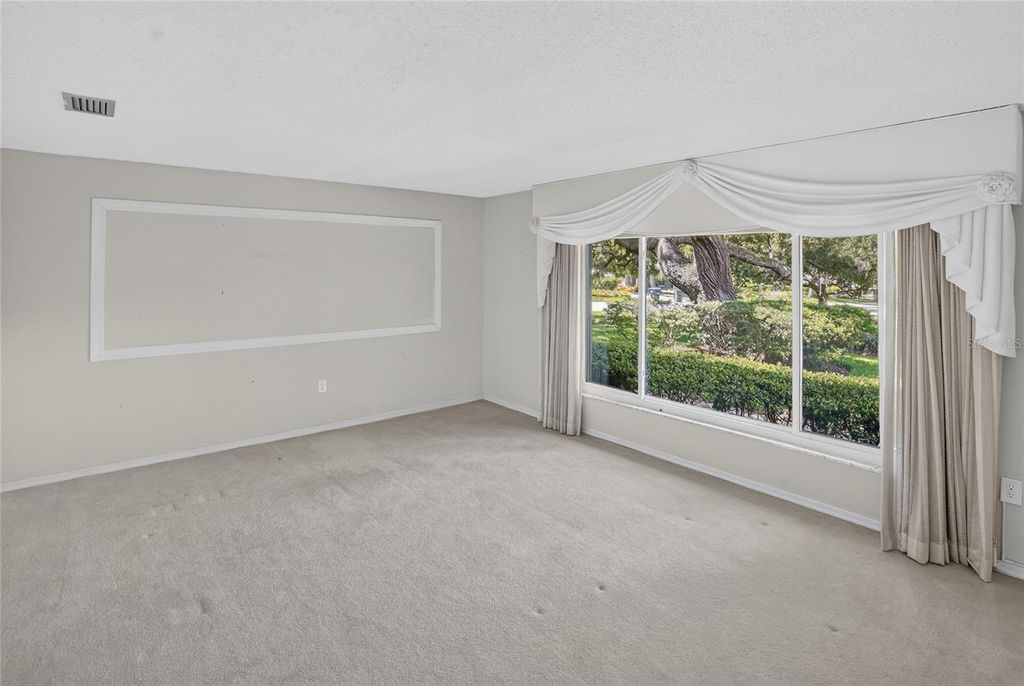 Image 11 of property listing at 2053 WOODY DRIVE, Windermere, FL 34786