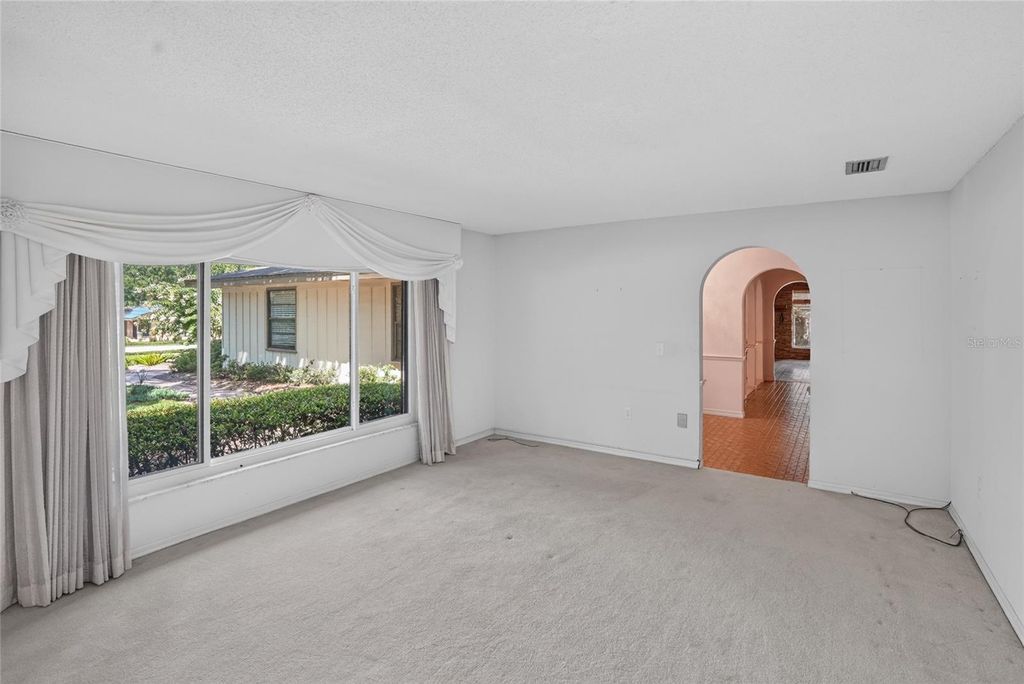 Image 12 of property listing at 2053 WOODY DRIVE, Windermere, FL 34786