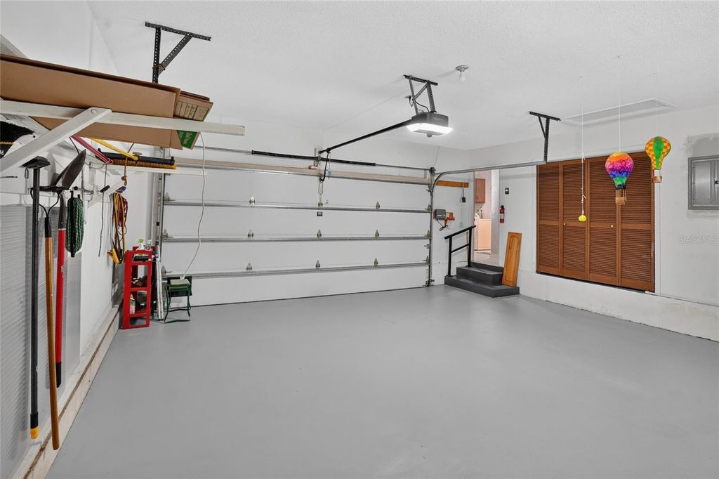 Image 36 of property listing at 2053 WOODY DRIVE, Windermere, FL 34786