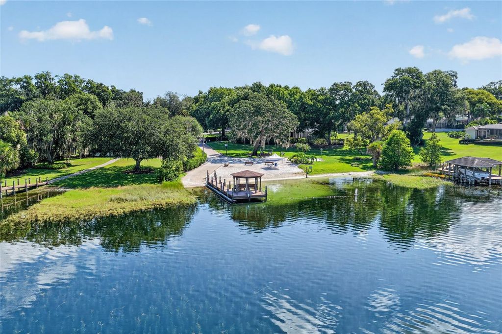 Image 41 of property listing at 2053 WOODY DRIVE, Windermere, FL 34786