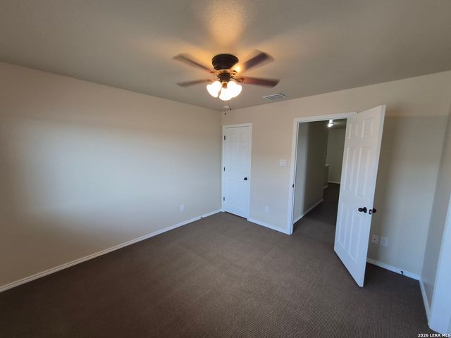 8703 Pensive Dr., Converse, TX 78109