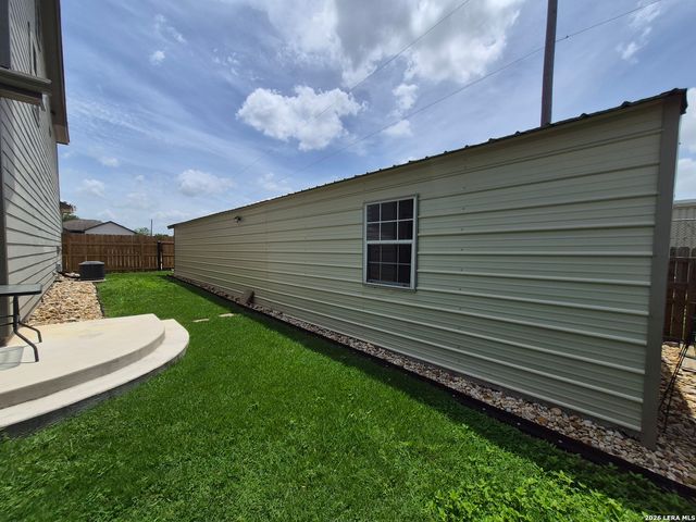 8703 Pensive Dr., Converse, TX 78109