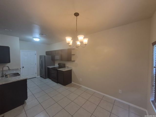 8703 Pensive Dr., Converse, TX 78109