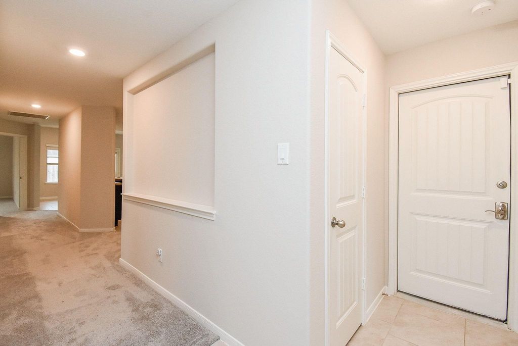 Image 16 of property listing at 29103 Jacobs River Drive, Katy, TX 77494