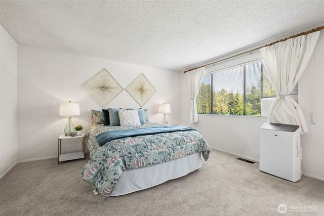 23812 138th Avenue SE, Kent, WA 98042