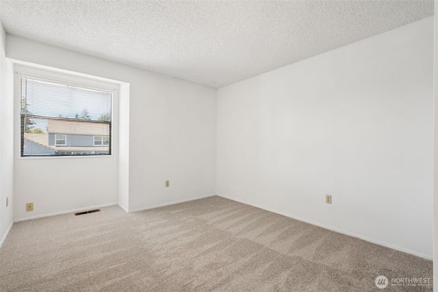 23812 138th Avenue SE, Kent, WA 98042
