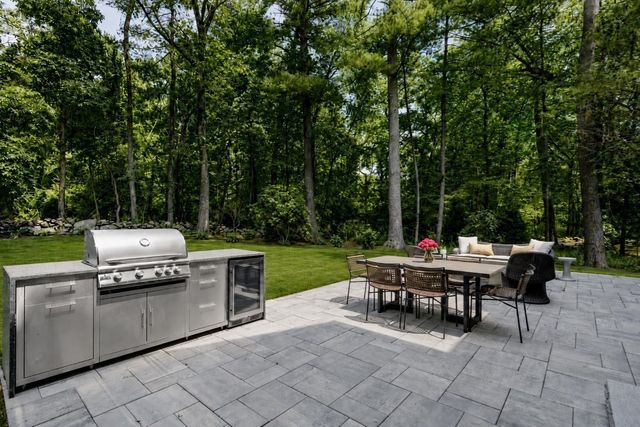 5 Deer Path Lane, Weston, MA 02493