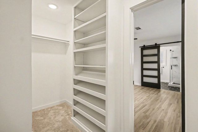 5814 Braesheather Drive, Houston, TX 77096