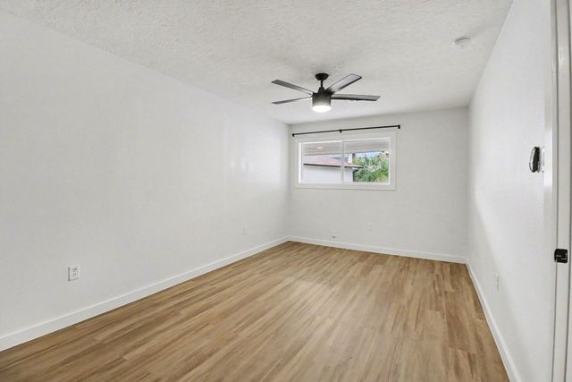 5814 Braesheather Drive, Houston, TX 77096