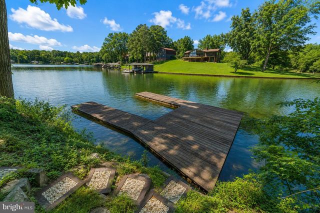 76 CLEAR WATER LN, Louisa, VA 23093