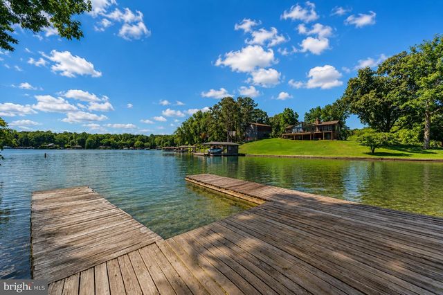 76 CLEAR WATER LN, Louisa, VA 23093