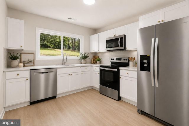 76 CLEAR WATER LN, Louisa, VA 23093