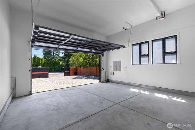 9741 132nd Avenue NE, Kirkland, WA 98033