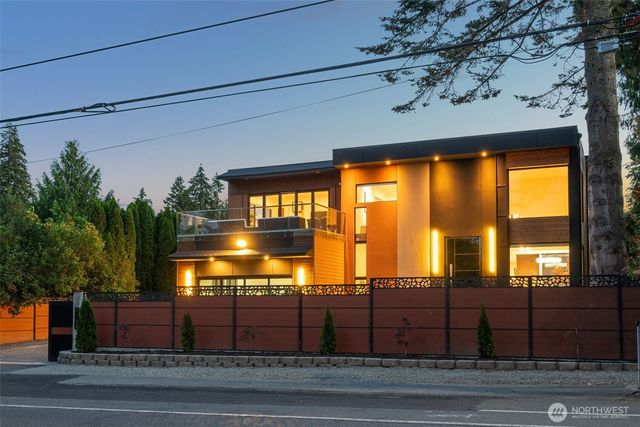 9741 132nd Avenue NE, Kirkland, WA 98033