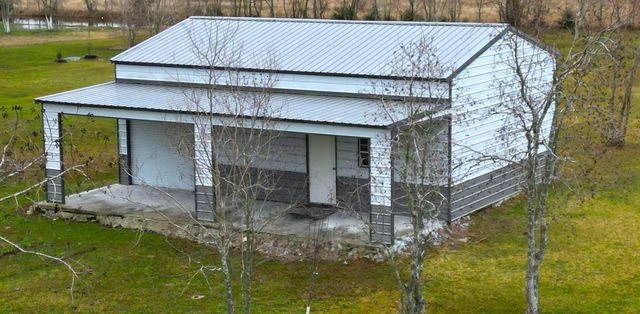 2757 Fm 686, Dayton, TX 77535