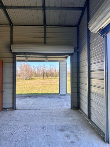 2757 Fm 686, Dayton, TX 77535