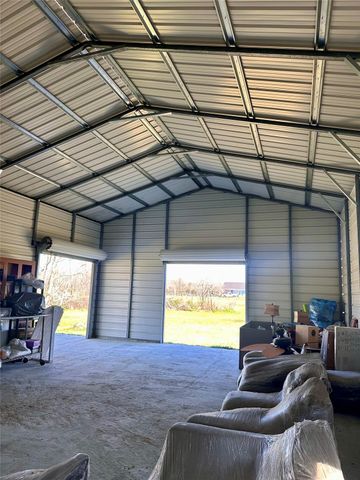 2757 Fm 686, Dayton, TX 77535