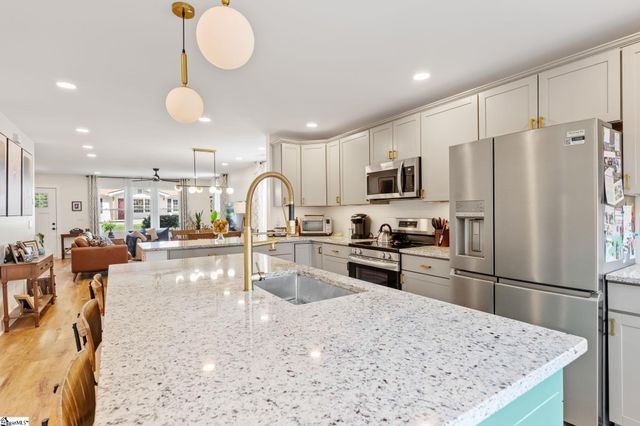 7 Lark Street, Greenville, SC 29607