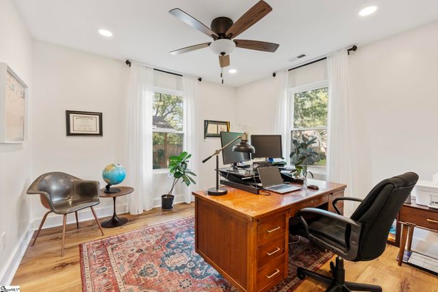 7 Lark Street, Greenville, SC 29607