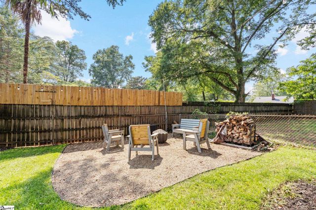 7 Lark Street, Greenville, SC 29607