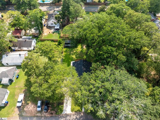 7 Lark Street, Greenville, SC 29607