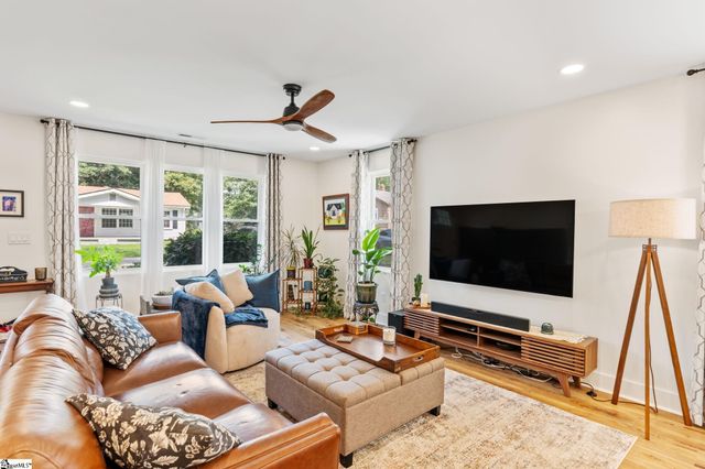 7 Lark Street, Greenville, SC 29607