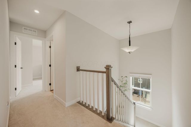 1236 Portrush Drive, Sunbury, OH 43074
