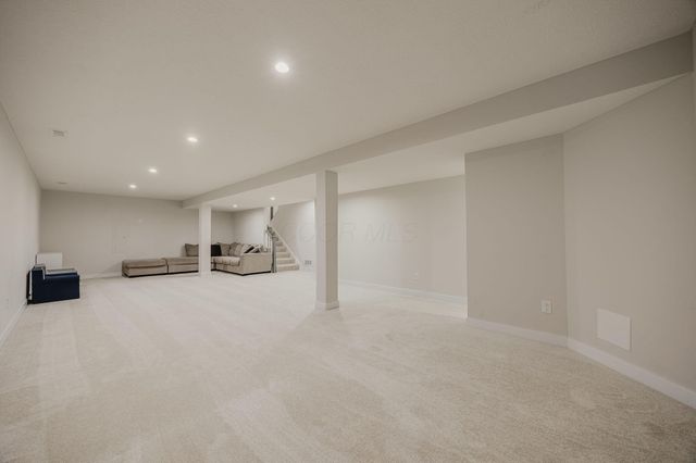 1236 Portrush Drive, Sunbury, OH 43074