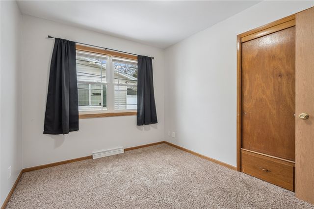 1960 27th Street, Marion, IA 52302