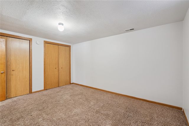 1960 27th Street, Marion, IA 52302