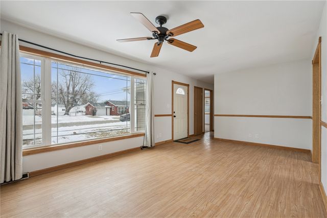 1960 27th Street, Marion, IA 52302