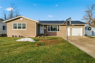 1960 27th Street, Marion, IA 52302