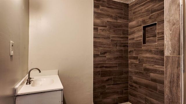 3304 NW 44TH Street, Oklahoma City, OK 73112