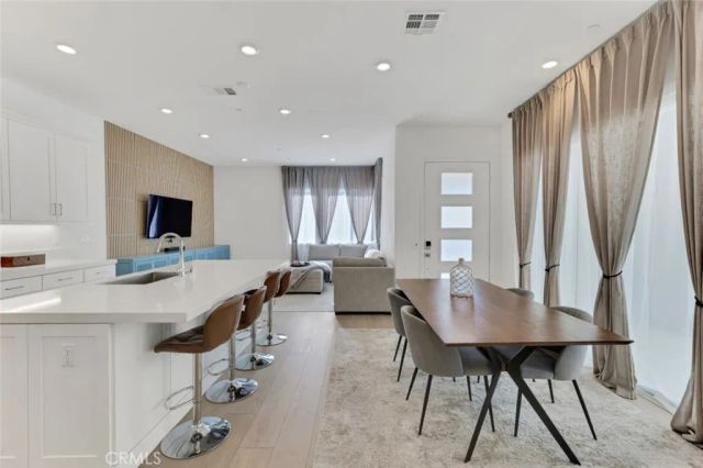 26712 Afton Lane, Valencia, CA 91381