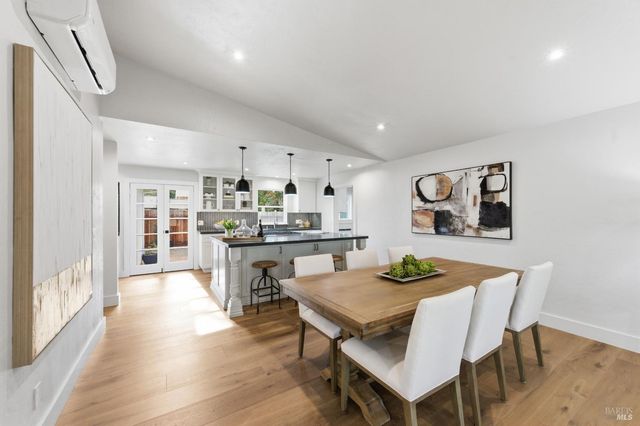 1123 Oak Ave, St. Helena, CA 94574